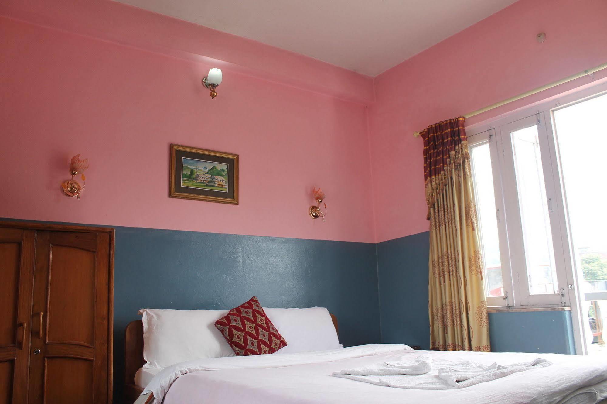 פוקהרה Hotel Fishtail Villa מראה חיצוני תמונה
